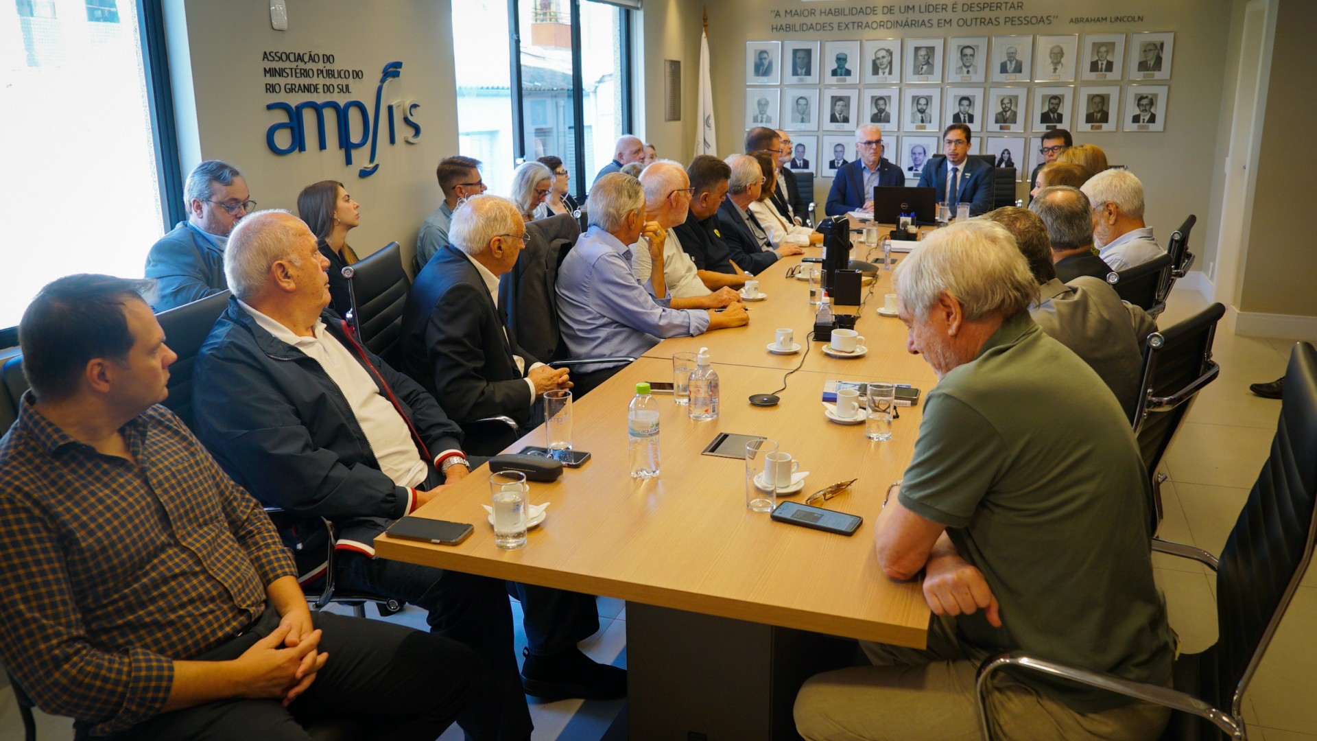 /arquivos/Capa_Reuniao