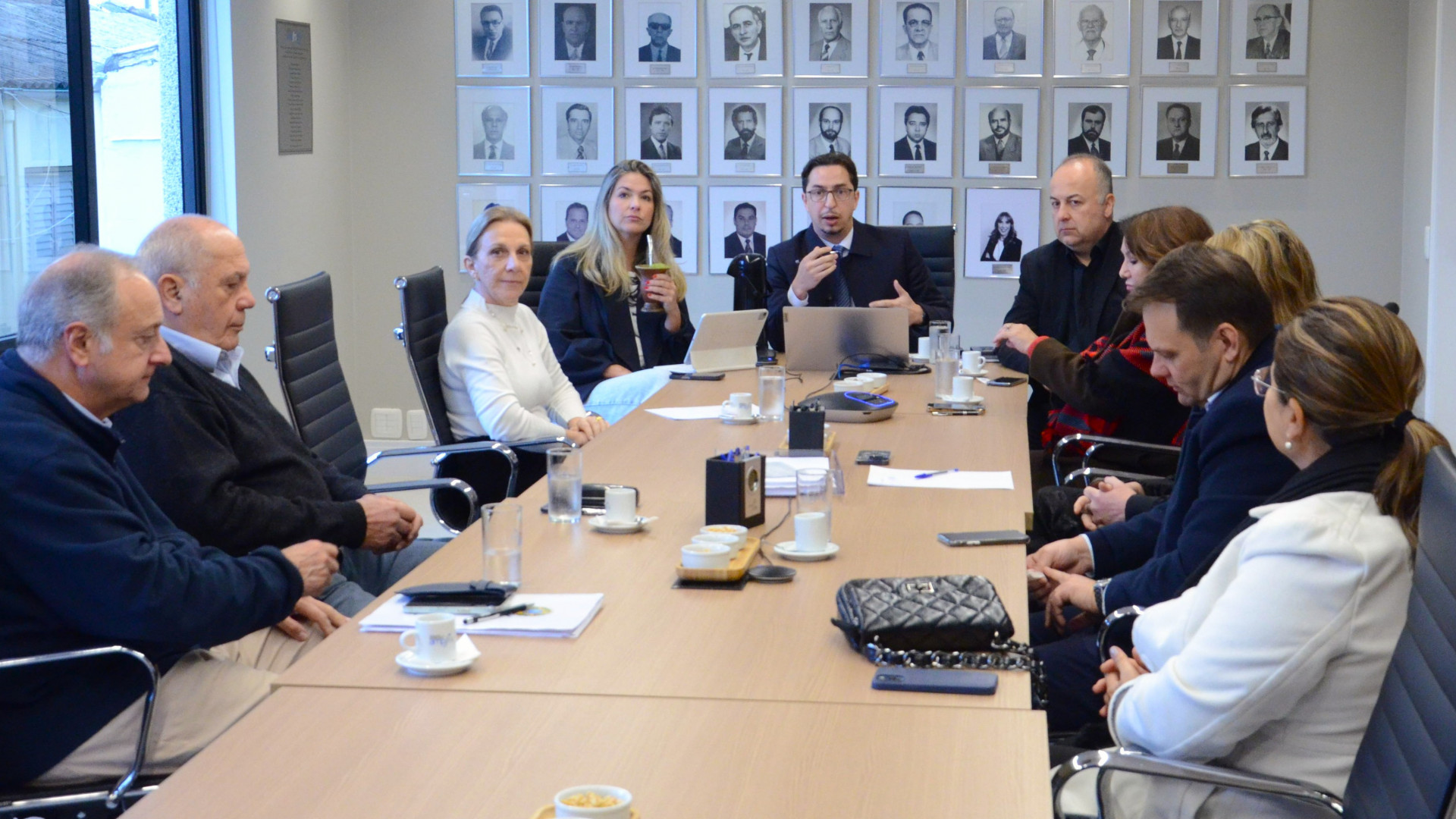 /arquivos/AMP/RS realiza reunião mensal de Diretoria Ampla de agosto com foco em pautas estratégicas /arquivos/DSC_8903